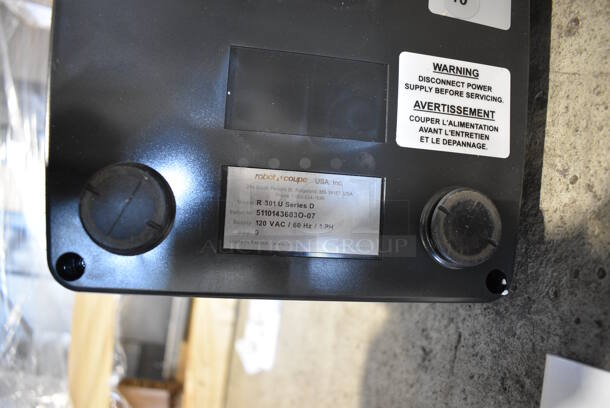 BRAND NEW SCRATCH AND DENT! Robot Coupe Model R 301 U Series D Metal Commercial Countertop Food Processor w/ Bowl, Lid, S Blade, Slicing Blade, Grating Blades and Continuous Feed Head Attachment. 120 Volts, 1 Phase. 8x12x17. 8.5x13x14. Tested and Working! - Image 6 of 9