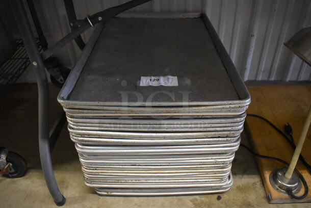 31 Metal Full Size Baking Pans. 18x26x1. 31 Times Your Bid!