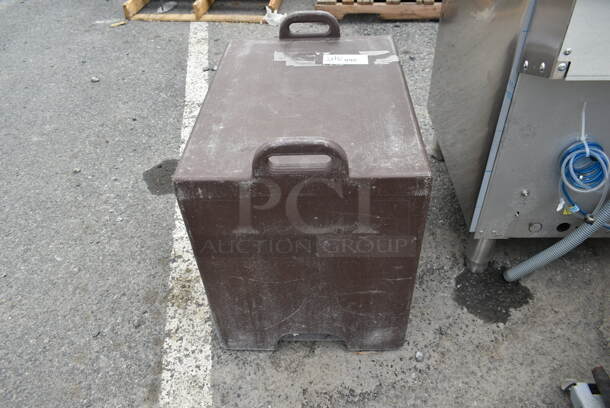 Cambro 300MPC Brown Poly Insulated Food Carrying Case. - Image 3 of 8