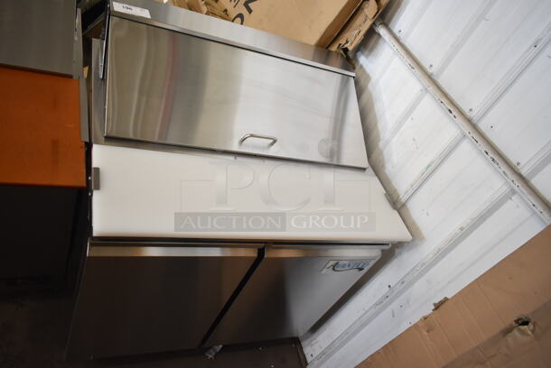 BRAND NEW SCRATCH AND DENT! 2024 Avantco 178SSPT36HC Stainless Steel Commercial Sandwich Salad Prep Table Bain Marie Mega Top on Commercial Casters. 115 Volts, 1 Phase. Tested and Working! - Image 2 of 6