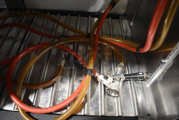 Glastender Model PT108-L6-XSH(LRLR/LRLR) Stainless Steel Commercial Double Sided 4 Door Cooler w/ Two 2 Tap Beer Towers, 2 Couplers and 4 View Through Doors. 115 Volts, 1 Phase. 108x28x56. Tested and Working! - Image 9 of 12