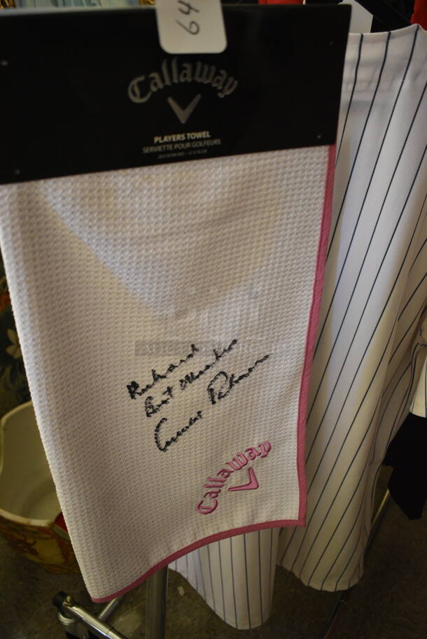 AWESOME! Callaway Player's Towel Autographed by Arnold Palmer