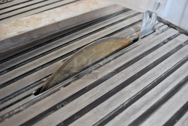 IN ORIGINAL BOX! Plasplugs Master Tiler Wet Saw. 23x18x9 - Image 8 of 9