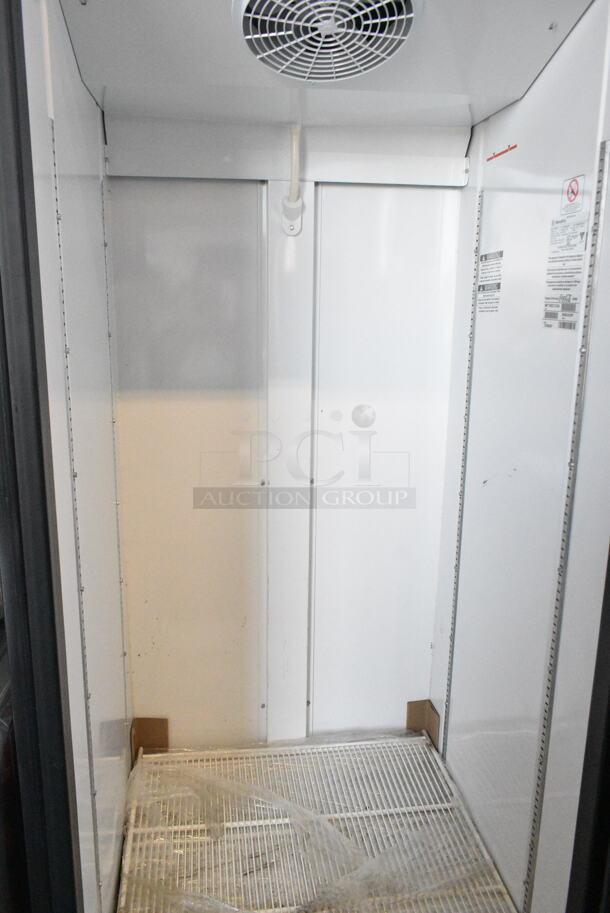 Metalfrio NG28CHC Metal Commercial Single Door Reach In Cooler Merchandiser. 115 Volts, 1 Phase. Tested and Working!  - Image 3 of 4