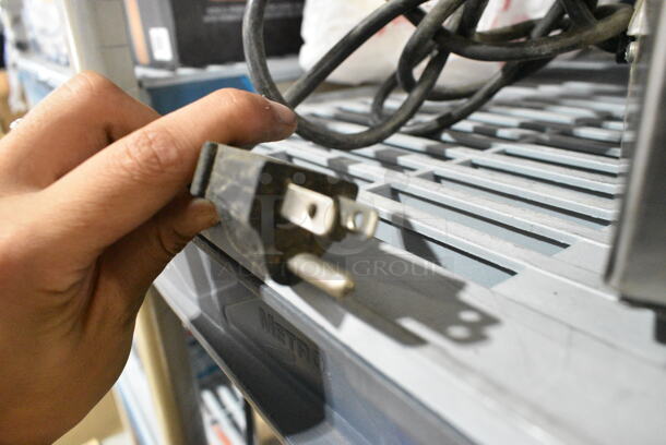 Nemco 6055A Stainless Steel Commercial Countertop Food Warmer. 120 Volts, 1 Phase. Tested and Working!  - Image 2 of 3