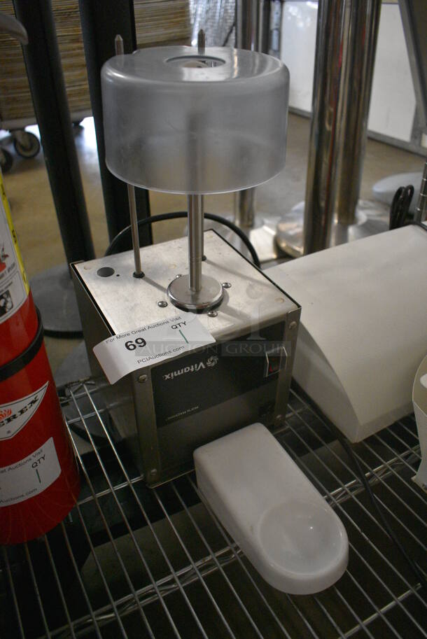 Vita-Mix Model VM0804 Stainless Steel Commercial Drink Mixing Machine Attachment for Frozen Beverage Machine. 120 Volts, 1 Phase. 7x14x15. Tested and Working! - Image 4 of 6