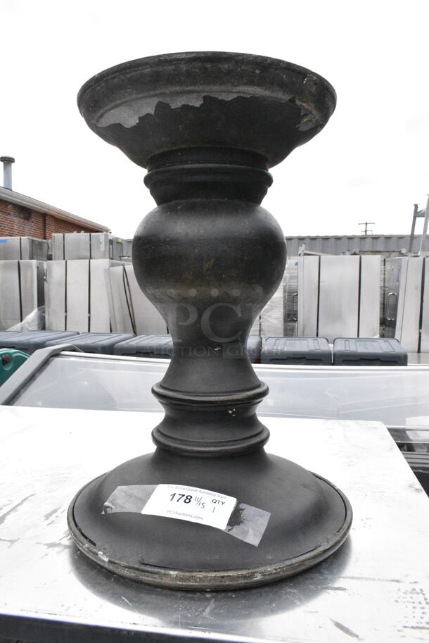 Pedestal - Image 1 of 2