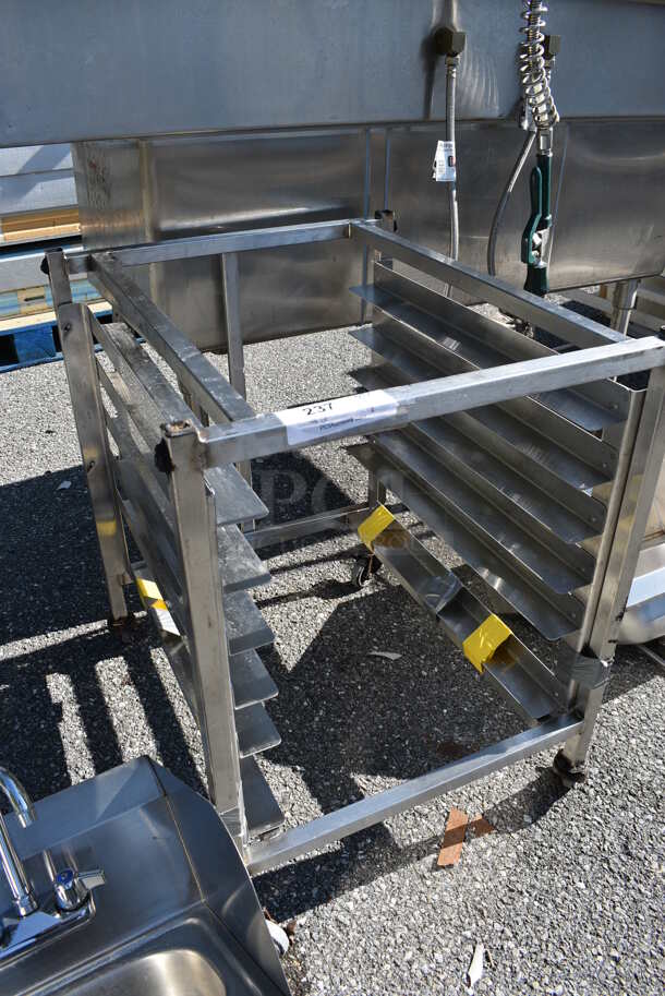 Metal Commercial Pan Transport Rack on Commercial Casters. 22x26x30 - Image 3 of 4