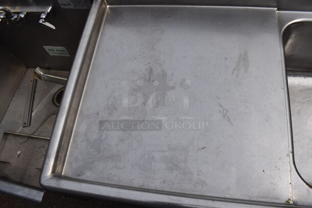 Stainless Steel 3 Bay Sink With Faucet And 2 Drain Boards. - Image 7 of 7