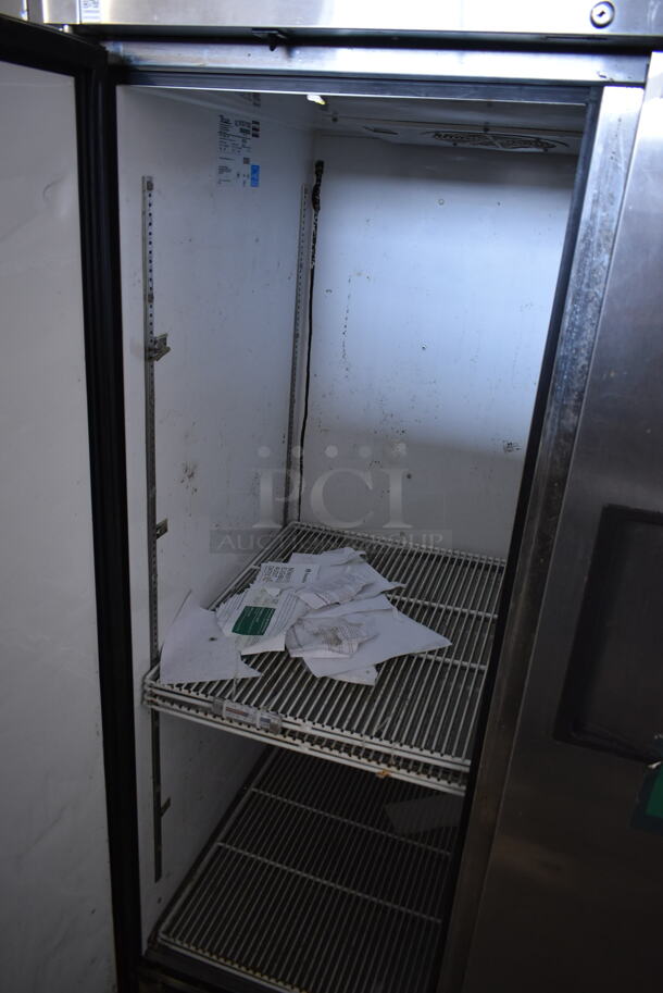 2014 True TG2R-2S ENERGY STAR Stainless Steel Commercial 2 Door Reach In Cooler w/ Poly Coated Racks. 115 Volts, 1 Phase. Tested and Working! - Image 6 of 9