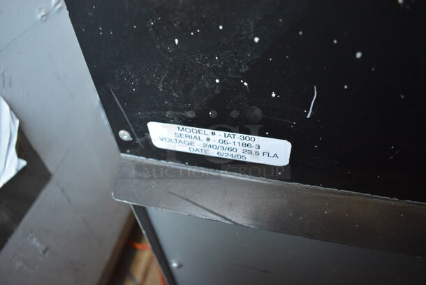 Dwyer Model IAT-300 Metal Commercial Unit w/ Mark II Manometer. 240 Volts, 3 Phase. 34x39x32 - Image 5 of 5