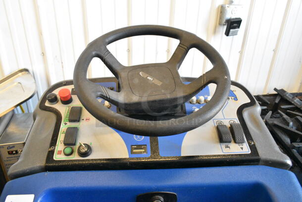 Chariot iExtract Xpedx Floor Cleaning Machine.  - Image 3 of 6