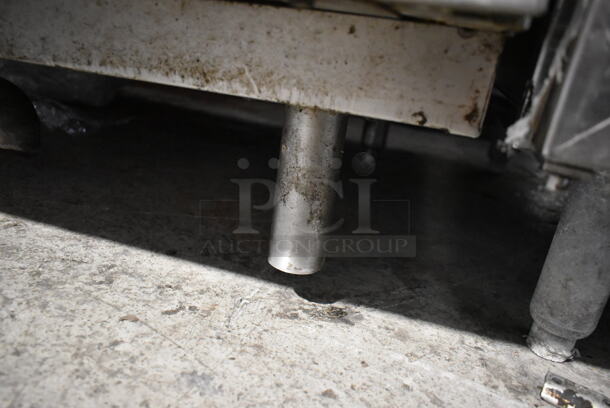 Stainless Steel Commercial Freezer w/ 4 Center Hinge Lids, 15 Rail Drop Ins and Speedwell. Tested and Working! - Image 10 of 10