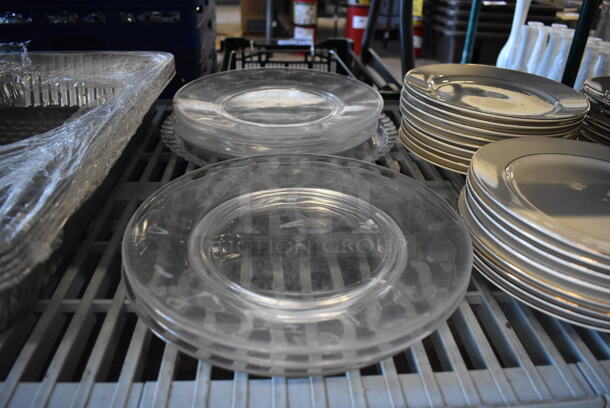 ALL ONE MONEY! Tier Lot of Various Items Including Ceramic Plates, Foil Pans and Serving Trays - Image 6 of 9