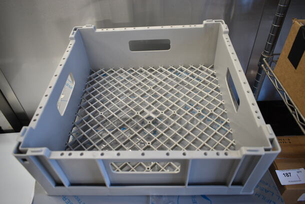 BRAND NEW SCRATCH AND DENT! 2023 Noble 495HTGW22 Hi Temp High-Temperature Underbar Glass Washer. 208/240 Volts, 1 Phase.  - Image 10 of 12