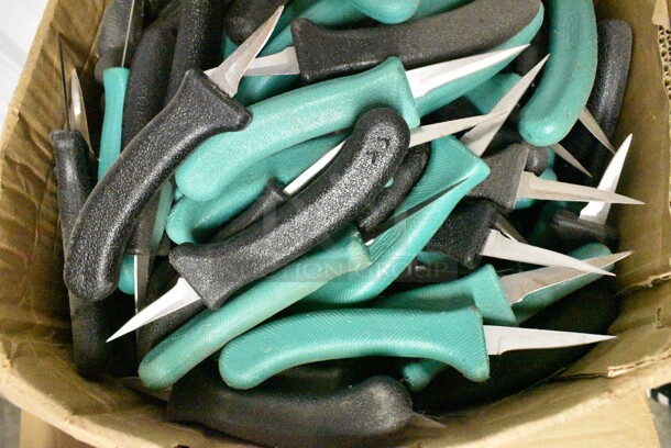 145 SHARPENED Stainless Steel Knives Including Poultry Knives. 145 Times Your Bid!  - Image 6 of 6