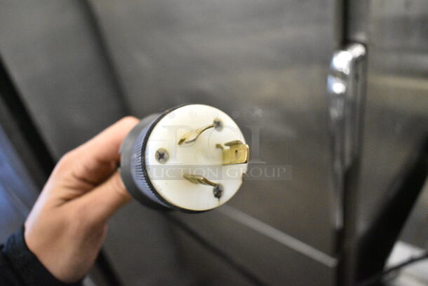Alto Shaam Halo Heat Stainless Steel Commercial Cook N Hold Cabinet on Commercial Casters. 208/250 Volts. - Image 4 of 5