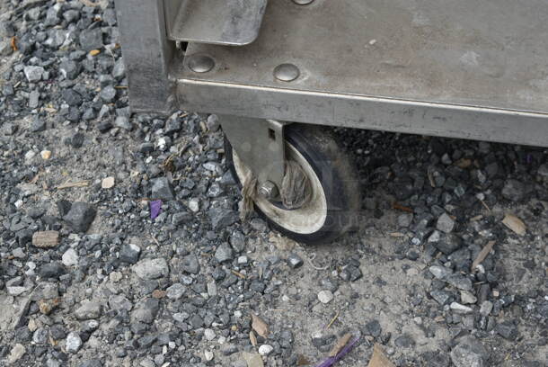 Metal Commercial Pan Transport Rack on Commercial Casters. - Image 4 of 4