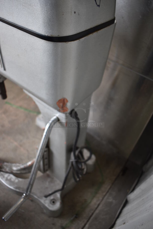 2015 Sun-Mate Model SM-401 Metal Commercial Floor Style 40 Quart Planetary Mixer. 220 Volts, 3 Phase. 22x20x40 - Image 8 of 8