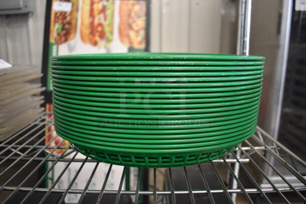 19 Green Subway Poly Food Baskets. 12x9x2. 19 Times Your Bid! - Image 3 of 3