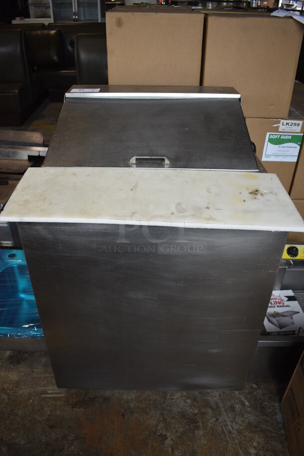 Stainless Steel Commercial Pizza Prep Table Bain Marie Mega Top w/ Cutting Board. 28x32x43. Tested and Powers On But Does Not Get Cold