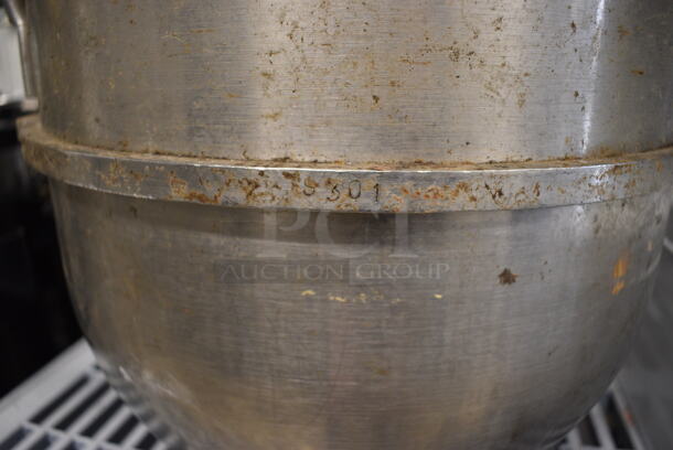 S301 Stainless Steel Commercial 30 Quart Mixing Bowl. 19.5x15.5x13.5 - Image 4 of 4