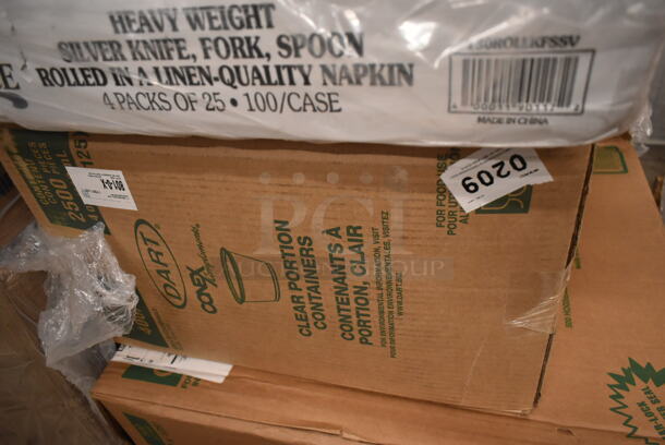 PALLET LOT of 19 BRAND NEW Boxes Including 760FF16 Choice 16 oz. French Fry Cup - 1000/Case, Lavex 502386016CL Lavex 55-60 Gallon 16 Micron 38" x 60" High Density Janitorial Can Liner / Trash Bag - 200/Case, 760SOUP8WPA Choice 8 oz. White Double Poly-Coated Paper Food Cup with Vented Paper Lid - 250/Case,  TD24 Solo Ultra Clear™ TD24 24 oz. Customizable Clear PET Plastic Cold Cup - 600/Case. 19 Times Your Bid!  - Image 6 of 12