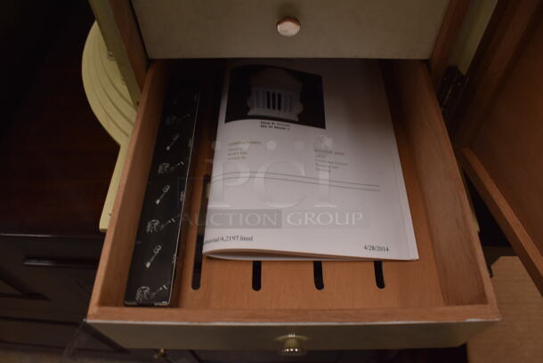 The American Heritage Colletion Series Montecristo Humidor Jefferson Memorial Architectural Building Replica. - Image 7 of 12