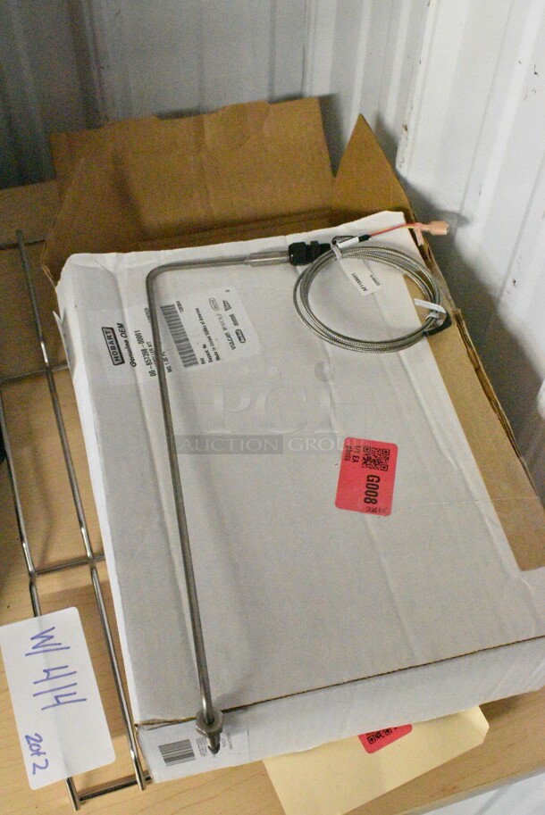2 BRAND NEW SCRATCH AND DENT! Items Including HP0085739800 Vulcan 00-857398-00001 Eclectic Controller Kit and HP0085535500 Vulcan 00-855355-00002 Racks, 5 Pan. 2 Times Your Bid!  - Image 3 of 6
