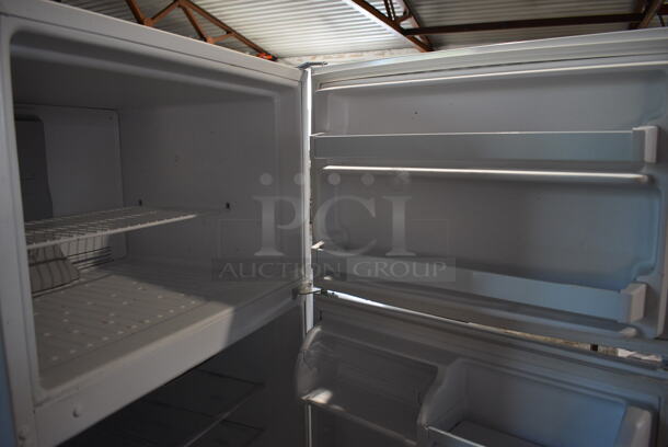 Whirlpool Model WRT311FZDW01 Cooler and Freezer Combo Unit. 115 Volts, 1 Phase. 33x30x66. Tested and Working! - Image 6 of 7