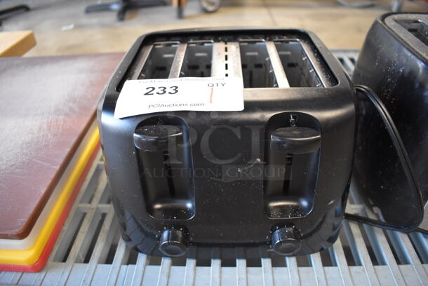 Walmart MSF0BK10001787S Metal Countertop 4 Slot Toaster. 120 Volts, 1 Phase. 9x9x7 - Image 1 of 3