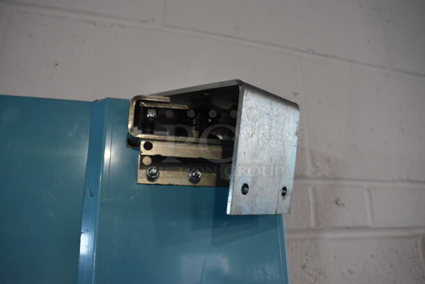 Metal Swinging Door. 34x4x82 - Image 4 of 4