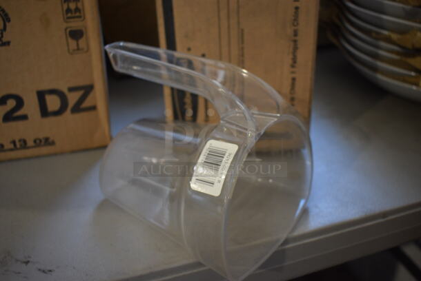 9 BRAND NEW IN BOX! Rubbermaid Clear Poly Ice Scoopers. 5.5x5x6.5. 9 Times Your Bid!