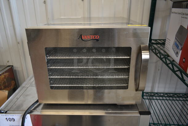 BRAND NEW SCRATCH AND DENT! Avantco 177LT06A Stainless Steel Commercial Food Dehydrator. 120 Volts, 1 Phase. Tested and Only Works On The Highest Heat Setting. - Image 3 of 8