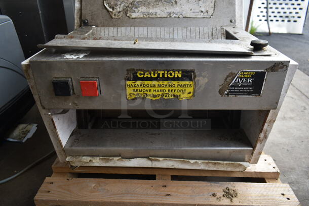 Oliver 711 Stainless Steel Commercial Countertop Bread Loaf Slicer. 115 Volts, 1 Phase. Tested and Working! - Image 6 of 7