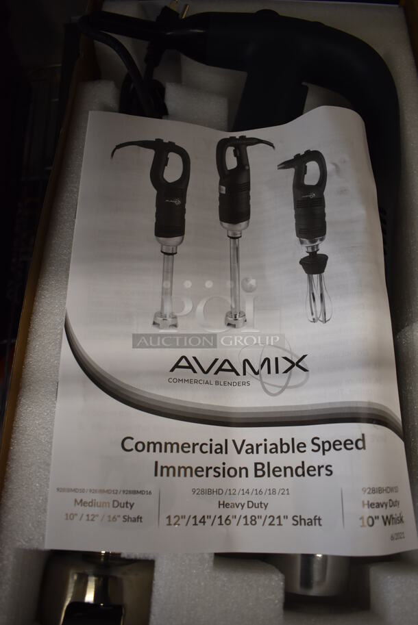 BRAND NEW SCRATCH AND DENT! AvaMix 928IBMD10 Stainless Steel Commercial 10" Shaft Immersion Blender. 120 Volts, 1 Phase. Tested and Working!
 - Image 7 of 9