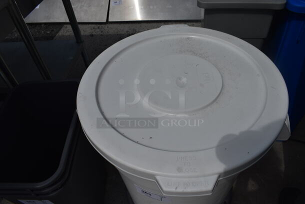 White Poly Trash Can w/ Lid and Trash Can Dolly. 22x20x28 - Image 2 of 4