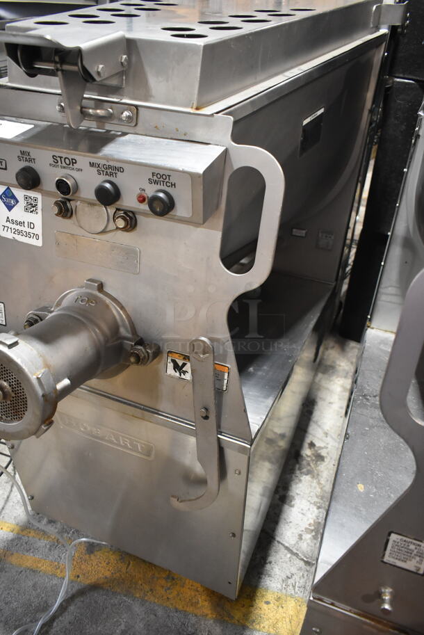 Hobart MG2032 Metal Commercial Floor Style Electric Powered Meat Mixer Grinder w/ Foot Pedal on Commercial Casters. 208 Volts, 3 Phase. Tested and Working! - Image 4 of 7