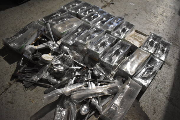 ALL ONE MONEY! Crate of Various BRAND NEW Items Including Silverware - Image 7 of 8