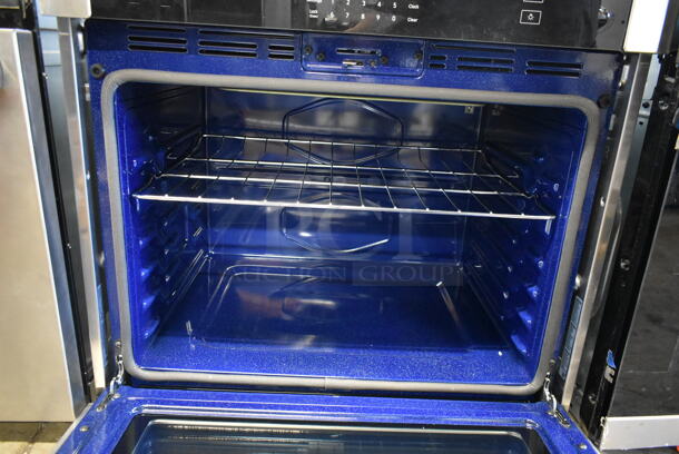 2021 Samsung NV51T5511SS Stainless Steel Electric Powered Oven. 120/208-240 Volts. - Image 4 of 5