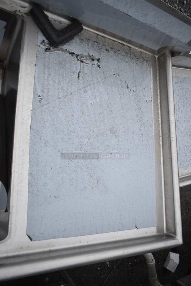 BRAND NEW SCRATCH AND DENT! Regency 600S32028224 115" 16-Gauge Stainless Steel Three Compartment Commercial Sink with 2 Drainboards - 20" x 28" x 14" Bowls. No Legs.  - Image 5 of 10