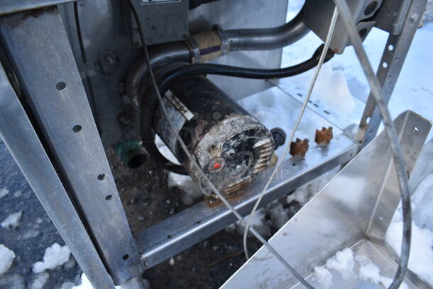 Hobart C44AW Stainless Steel Commercial Conveyor Dishwasher. 208 Volts, 3 Phase.  - Image 8 of 10