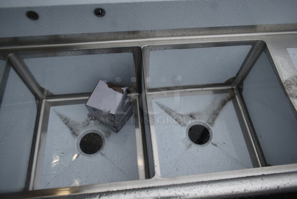 BRAND NEW SCRATCH AND DENT! Steelton 522CS31818LR Stainless Steel Commercial 3 Bay Sink w/ Dual Drain Boards. Bays 18x18. Drain Boards 16x20  - Image 3 of 4