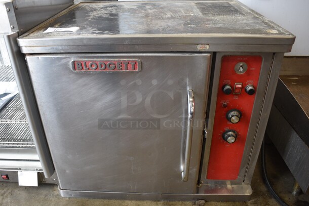 Blodgett Model CTB-1 Stainless Steel Commercial Countertop Electric Powered Half Size Convection Oven w/ Metal Oven Racks and Thermostatic Controls. 208-220 Volts, 3 Phase. 30.5x25.5x25.5
