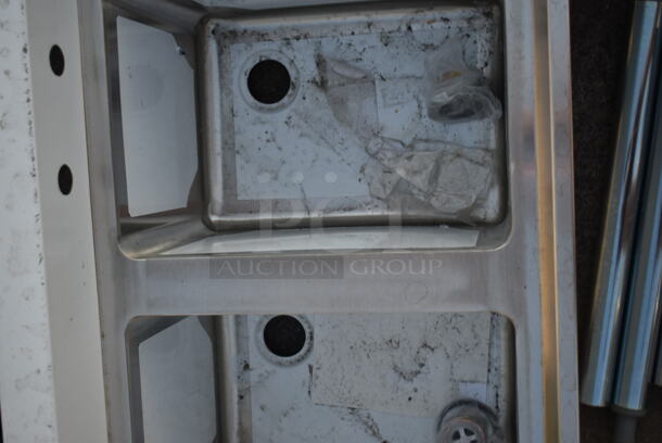 BRAND NEW SCRATCH AND DENT! Steelton 522BS3T38 3 Bowl 18 Gauge Underbar Sink - 38" x 18 3/4" - Image 5 of 7