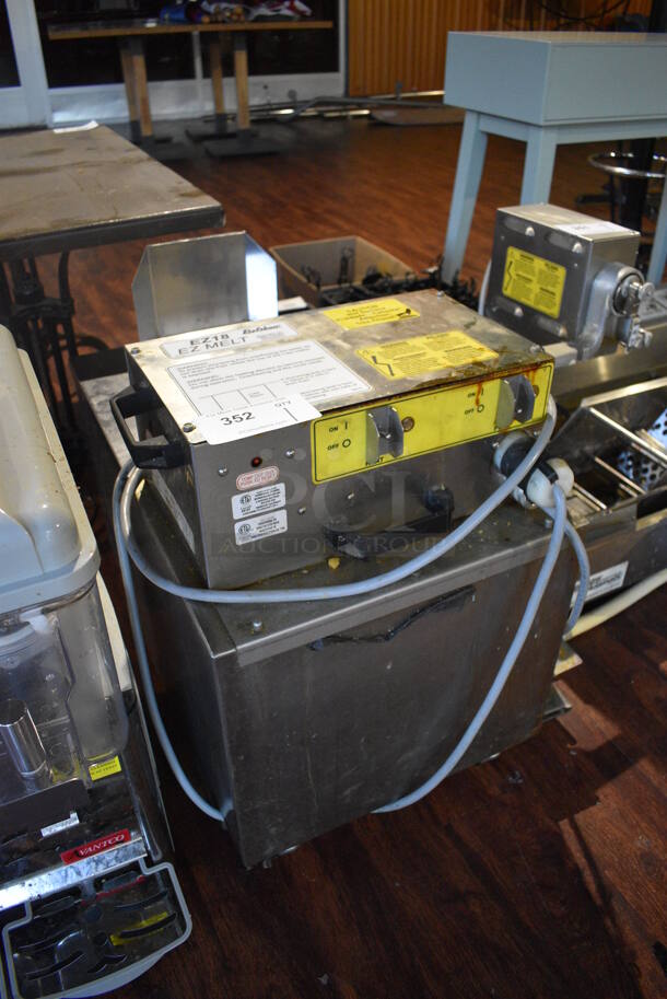 Belshaw EZ18 Stainless Steel Commercial Shortening Melter Filter on Commercial Casters. 120 Volts, 1 Phase. 20x27x25. Item Was in Working Condition on Last Day of Business. (lounge) - Image 5 of 7