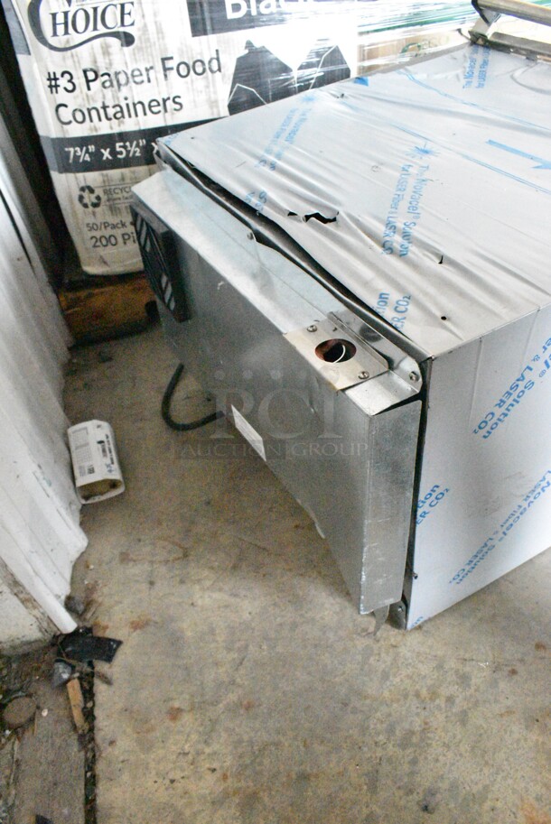 BRAND NEW SCRATCH AND DENT! Cooking Performance Group CPG 351COHD3A Stainless Steel Countertop Half Size Electric Powered Convection Oven. See Pictures for Broken Glass on Door. 110 Volts, 1 Phase. Tested and Working! - Image 9 of 10