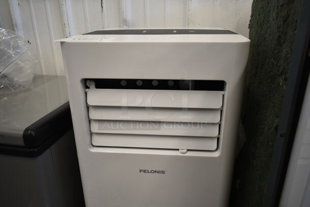 BRAND NEW SCRATCH AND DENT! Pelonis PAP08R1BWT Portable Air Conditioner w/ Original Accessories. 8,000 BTU. 115 Volts, 1 Phase. Tested and Working! - Image 5 of 7