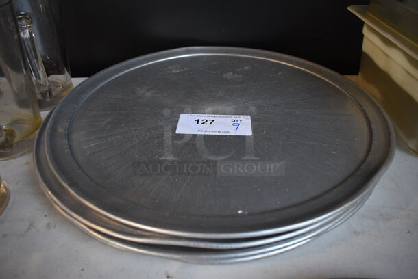 9 Metal Round Pizza Baking Pans. 19x19. 9 Times Your Bid!