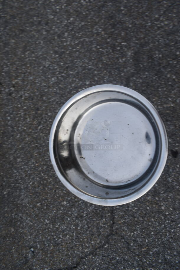 Metal Ice Bucket Stand. - Image 3 of 4